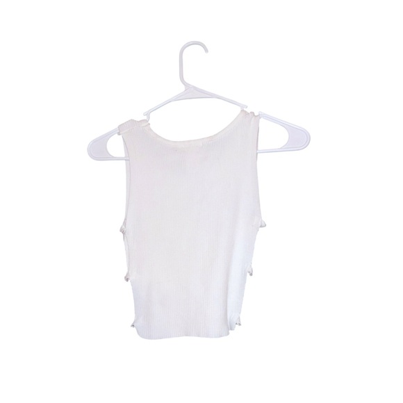 $50 White Silver Hoop SET - Crop Tank and Short/Capri Size S - Picture 5 of 5